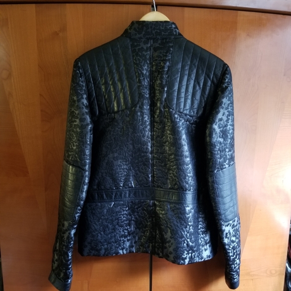SOLD!!! Chanel Lamb leather &viscose CC logo  Jacket - Picture 3 of 15